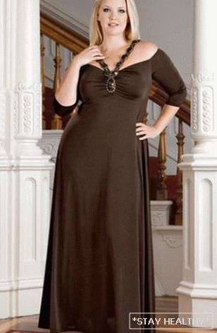 Savršena večernja haljina za pune dame